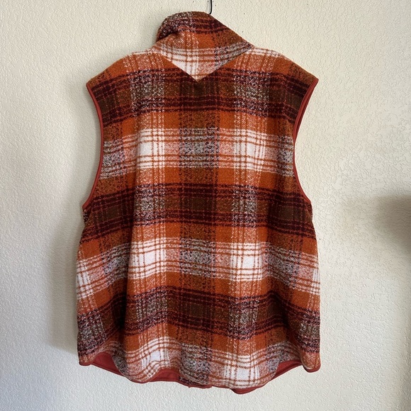 We The Free Wrapped Up Blanket Vest XL NWT - Picture 3 of 5